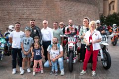 supermoto-024-albi-alexis-masbou-josy-combes-parade-pilotes-250912