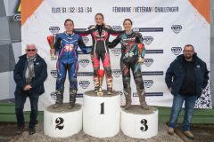 supermoto-065-0494-feminine-podium