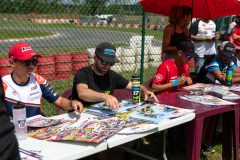 supermoto-loheac-073-8096-dedicaces-sylvain-dabert