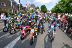 supermoto-032-parade-pilotes-250613