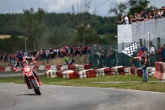 supermoto-093-alex-martins-drapeau-damier-250615
