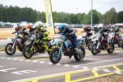 supermoto-076-6402-depart_trophee___24_cat_challenger