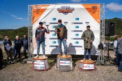 supermoto-074-7340-podium-promo-challenger-B